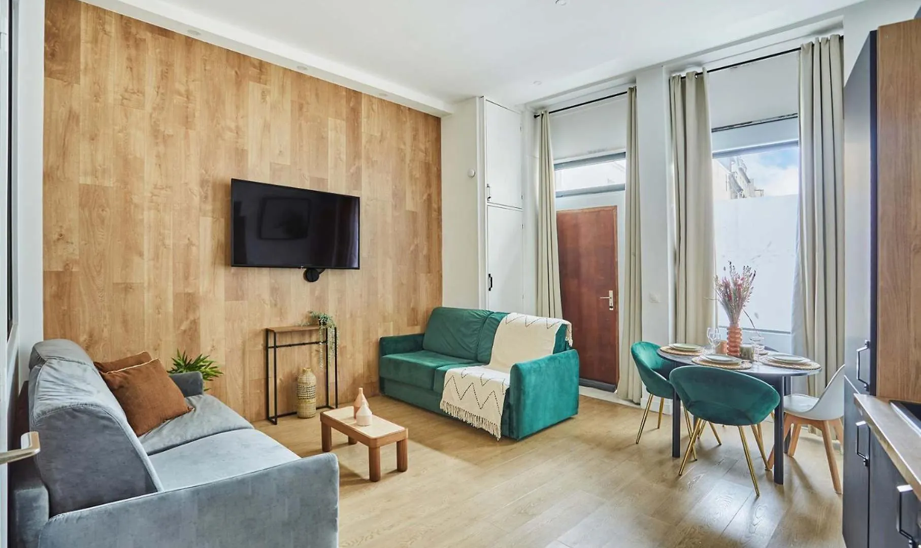 Superb Apartment Le Marais By Studioprestige Paris